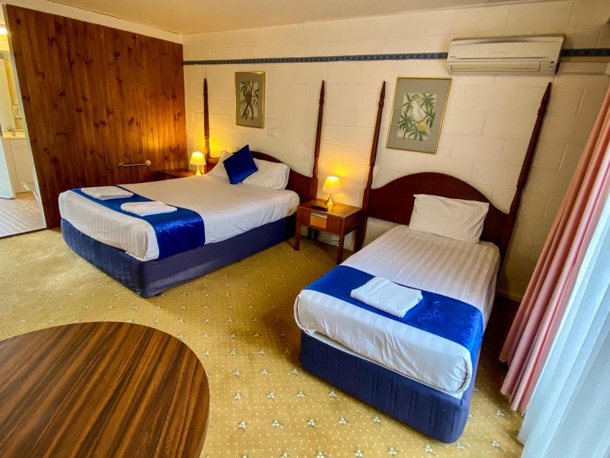 Snow Season Motor Inn คูมา ภายนอก รูปภาพ