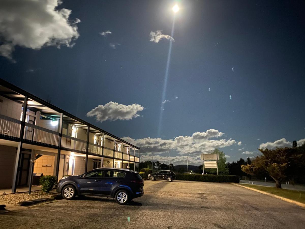 Snow Season Motor Inn คูมา ภายนอก รูปภาพ