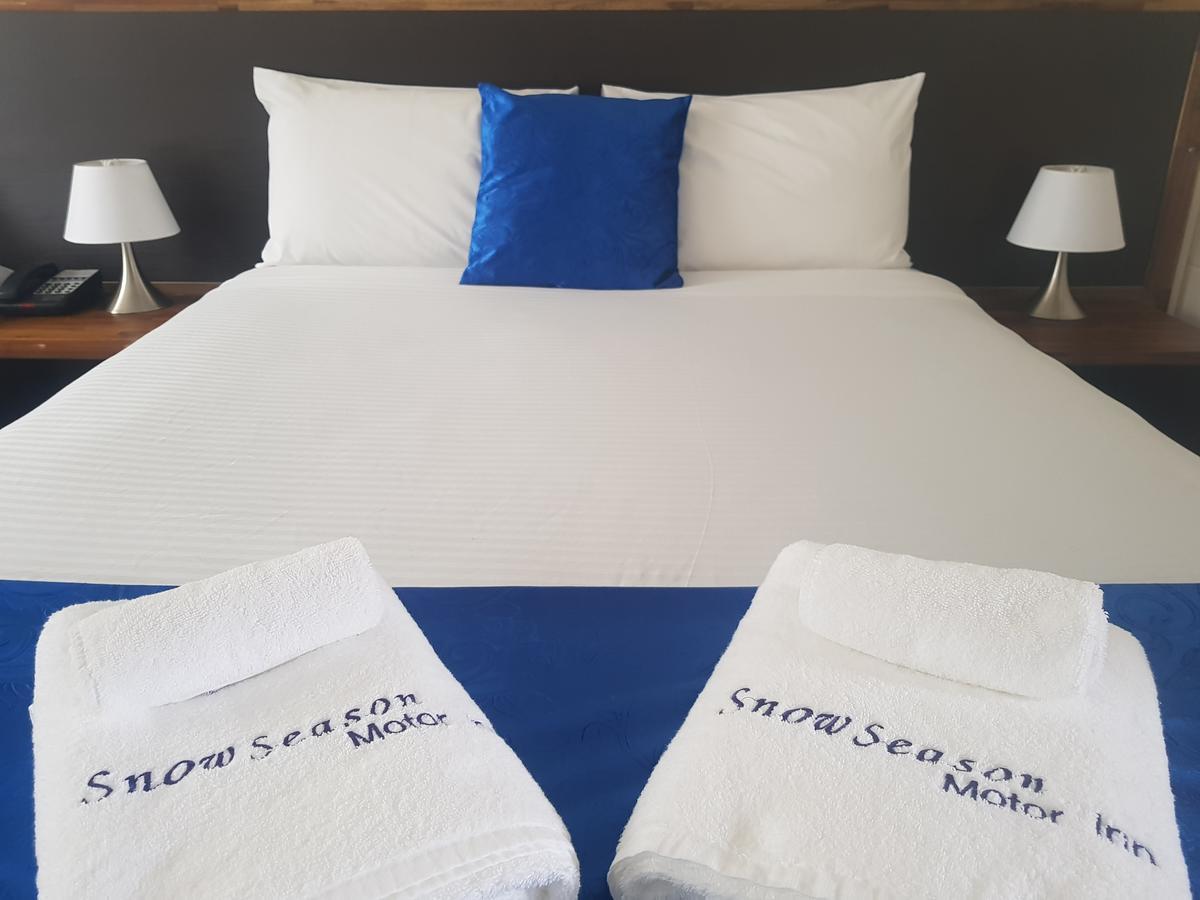 Snow Season Motor Inn คูมา ภายนอก รูปภาพ