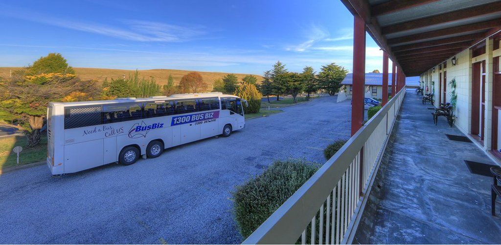 Snow Season Motor Inn คูมา ภายนอก รูปภาพ